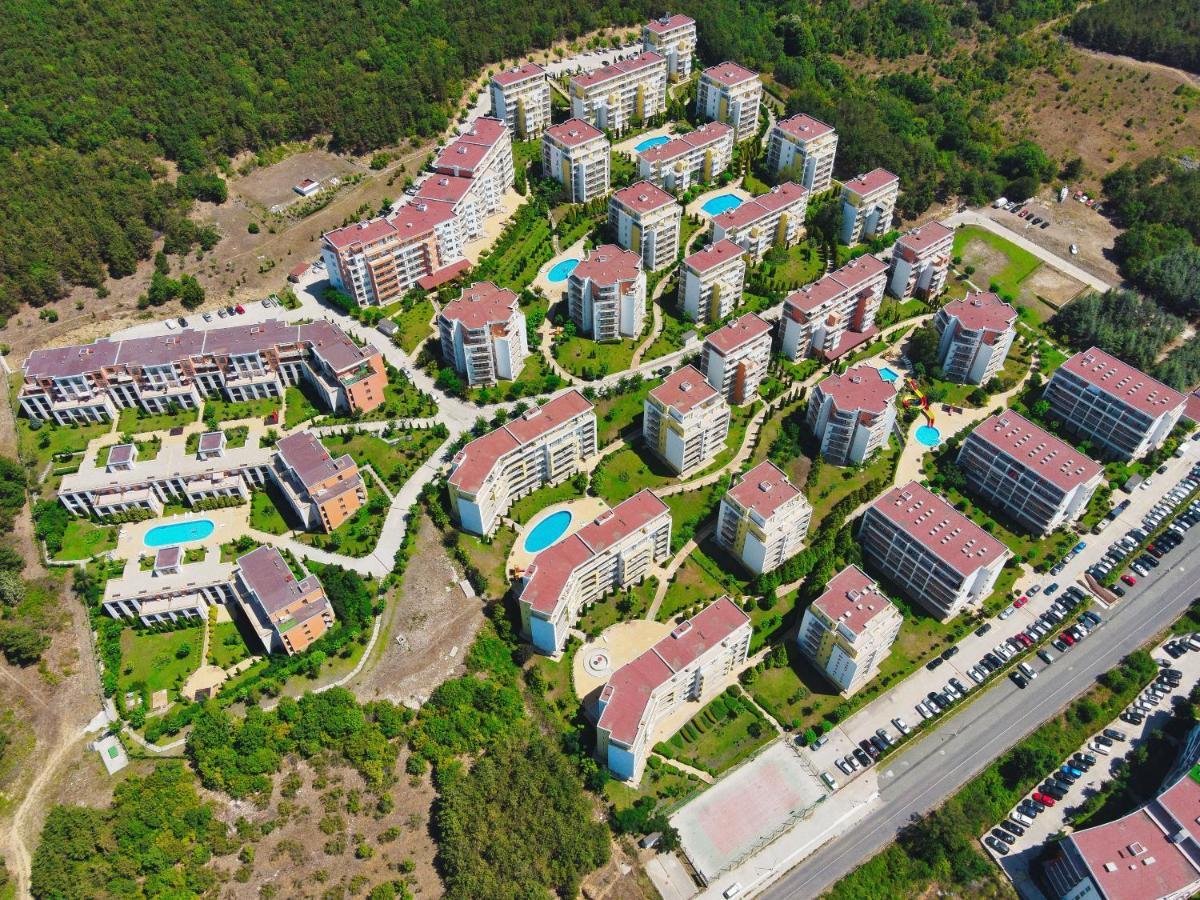 Imperial And Crown Fort Noks Grand Resort Sveti Vlas Exterior photo